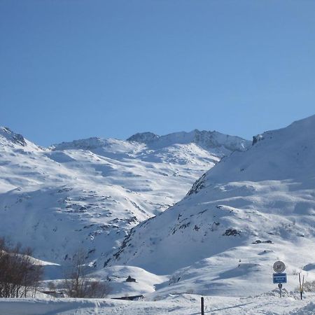 Hotel des Alpes Realp Buitenkant foto