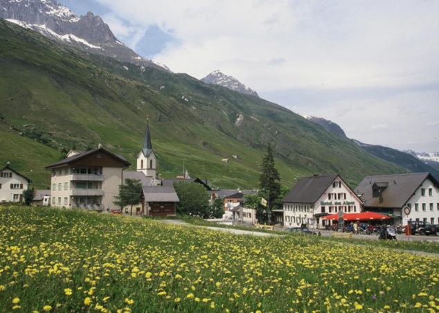 Hotel des Alpes Realp Buitenkant foto